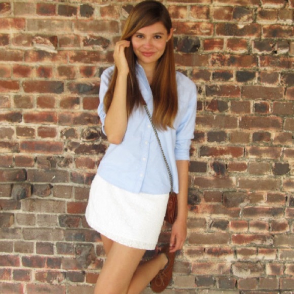 Hollister lace skirt