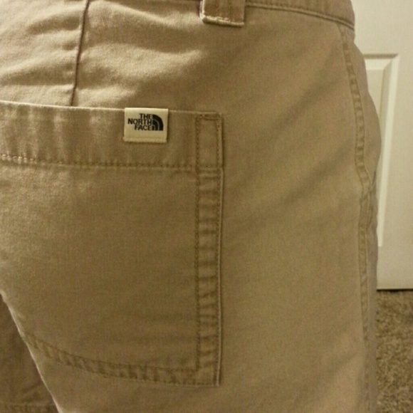 North Face Khaki Shorts size 8 Perfect Condition!