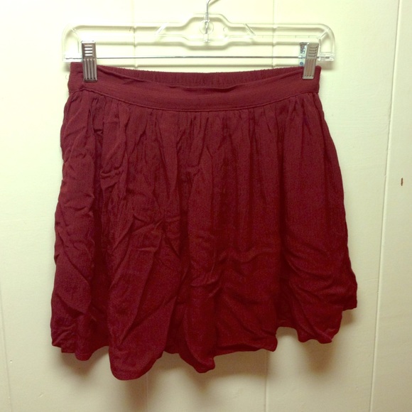 Forever 21 - Maroon skirt