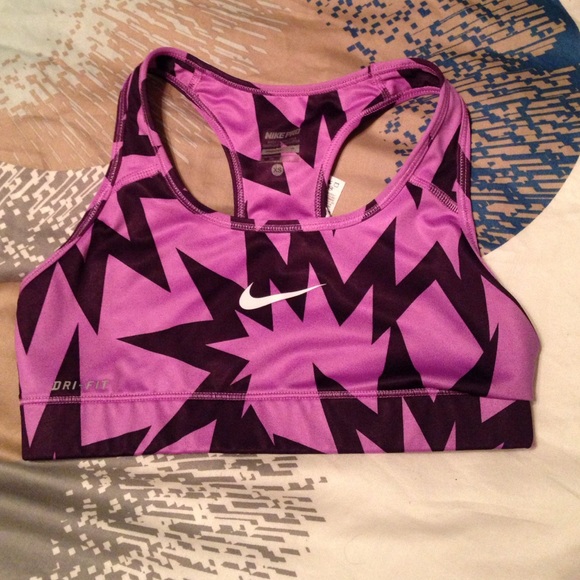 Nike dry-fit sports bra