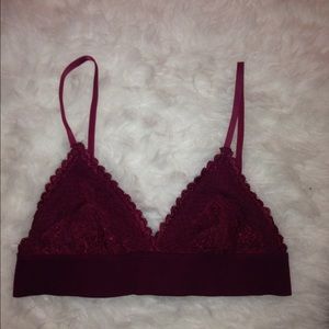 Red lace UO bra