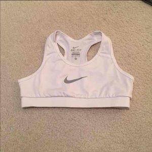 Nike Bra Size M youth!!!