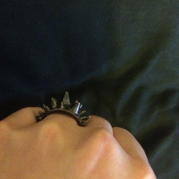 Spike ring! - Picture 3 of 3
