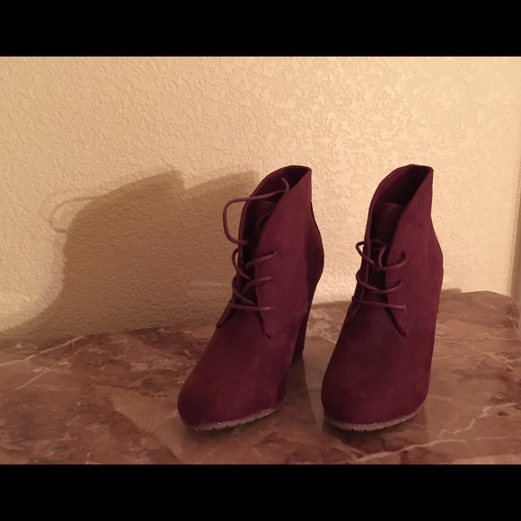 Burgundy wedge heel