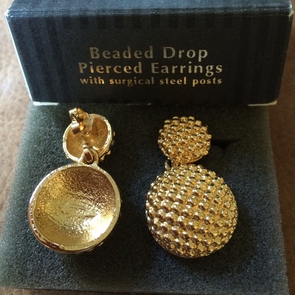 AVON NEW GOLD BEADED DROP SENSITIVE SKIN EARRINGS - Picture 2 of 4