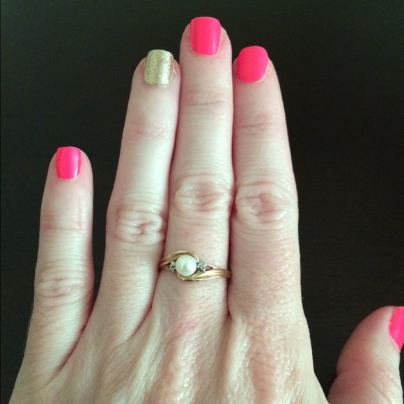 Real Pearl Ring - Picture 4 of 4