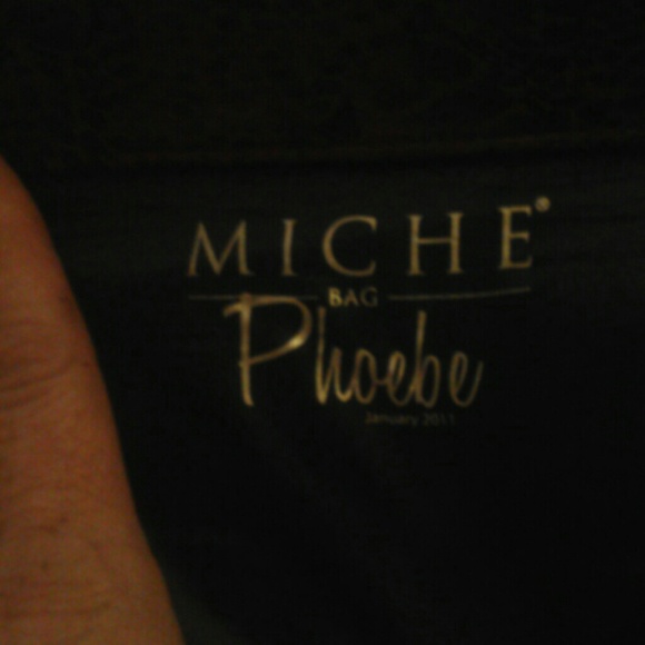 Purses - Picture 2 of 4