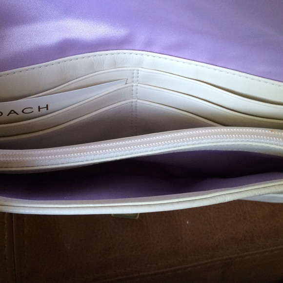 💯AUTHENTIC COACH NWT BEAUTIFUL LEATHER CLUTCH - Picture 3 of 4