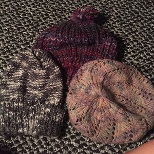 Slouchy knit beanie bundle 🎀💗