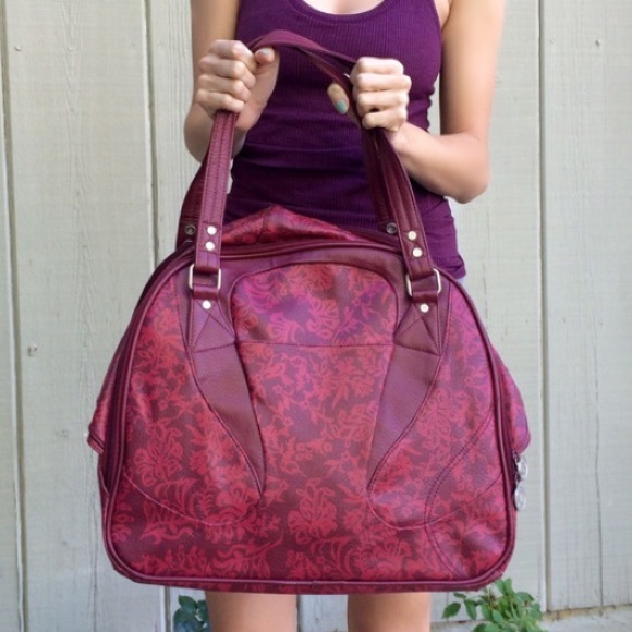 🚫sold 🚫Lululemon Gym Bag pink purple