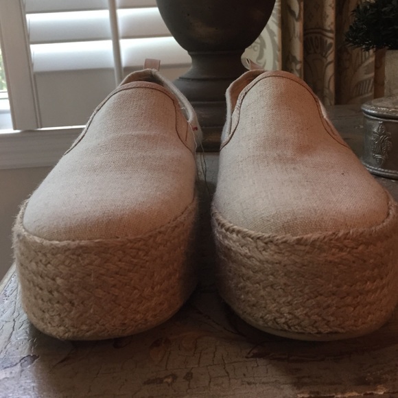 Canvas Platforms - Picture 3 of 4