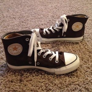 Brown/Gold Converse