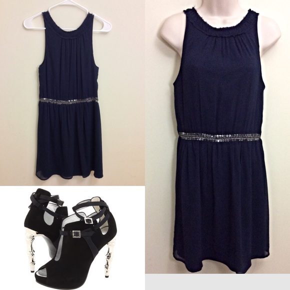 Zara Dresses & Skirts - Gorgeous zara dress with embellished detail