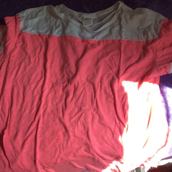 Vs pink t shirt