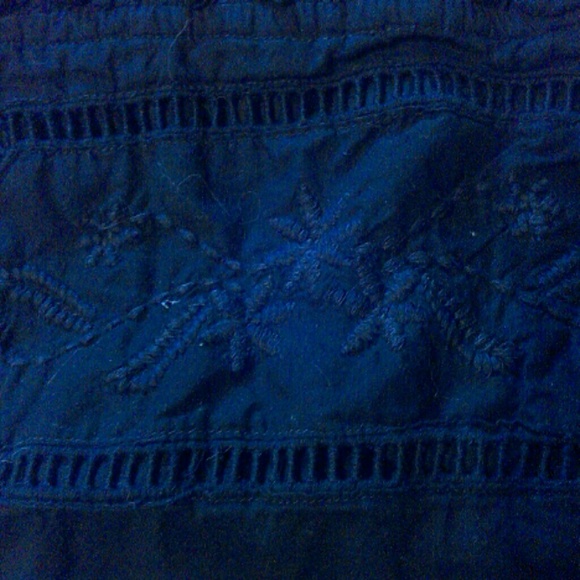 Cute black tank top - Picture 2 of 4