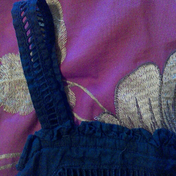 Cute black tank top - Picture 3 of 4