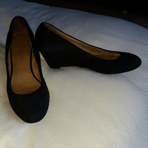👠Aldo suede black wedges, size 9
