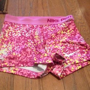 Nike pro