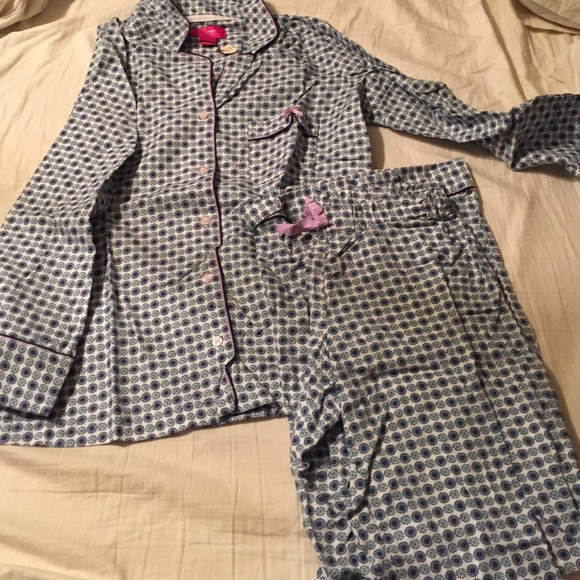 Victoria's Secret pajama set