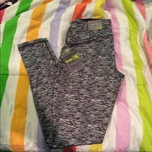 Workout pants, size medium.