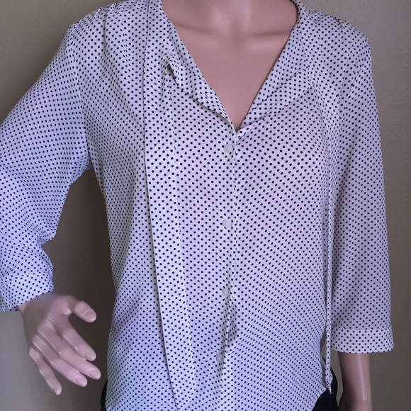 Light weight dressy 3/4 sleeve shirt - Picture 1 of 3