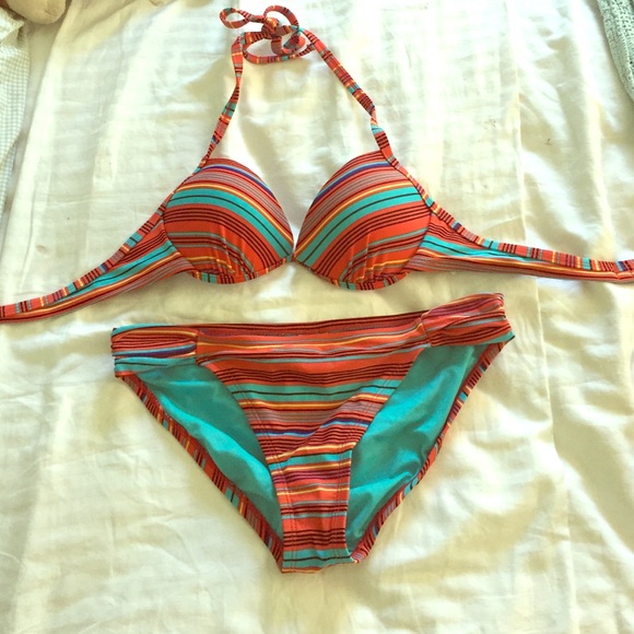BUNDLE! (Top and Bottom) Fun Summer Bathing Suit