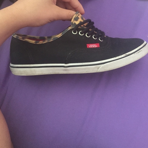 black and cheetah vans