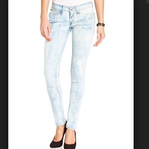 Levi's Bold Curve Skinny Cropped Jeans