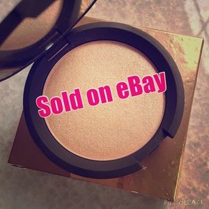 Jaclyn Hill's Champagne Pop by Becca Cosmetics