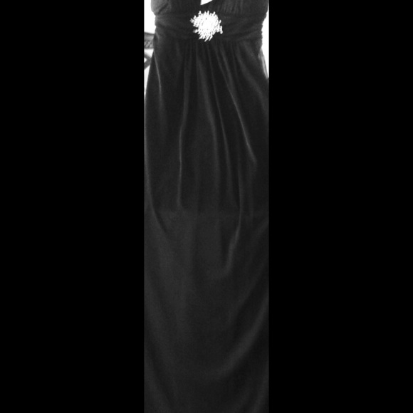 B.Smart Evening Gown s 9/10