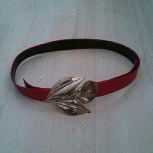Vintage red  belt with flower buckle