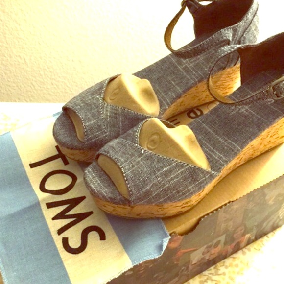 chambray TOMS wedges