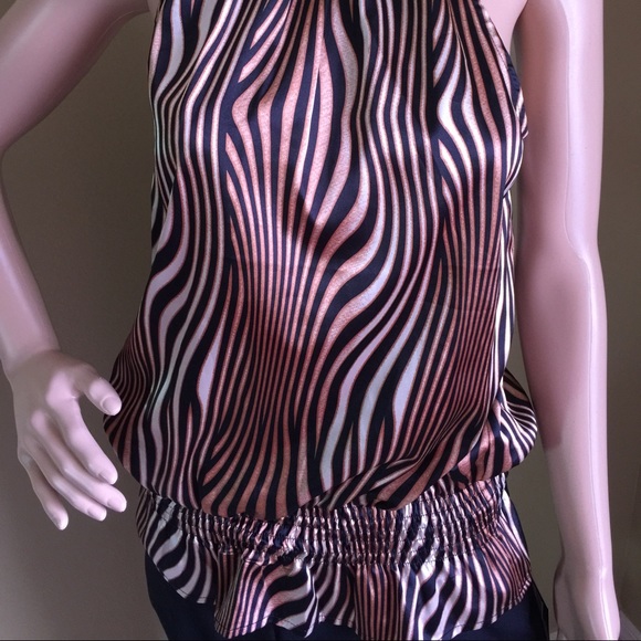 Express halter top - Picture 2 of 4