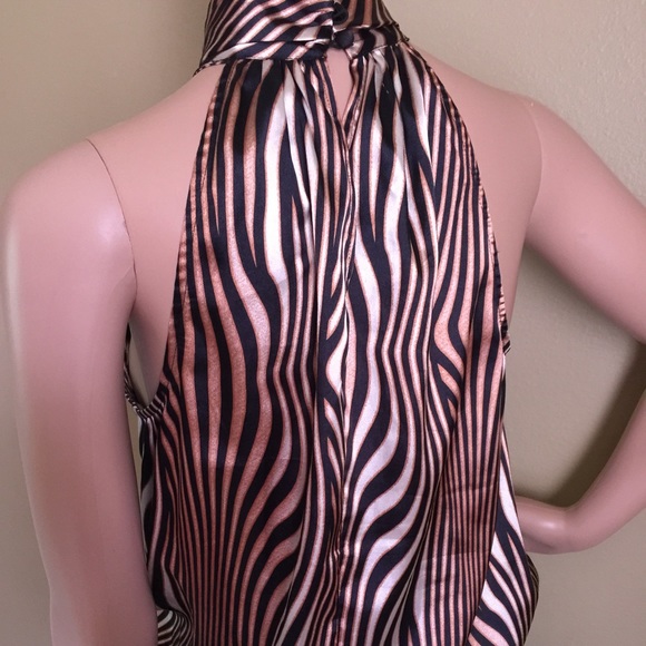 Express halter top - Picture 3 of 4