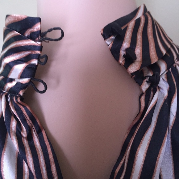 Express halter top - Picture 4 of 4