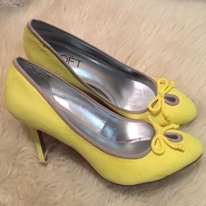 Ann Taylor Loft pumps