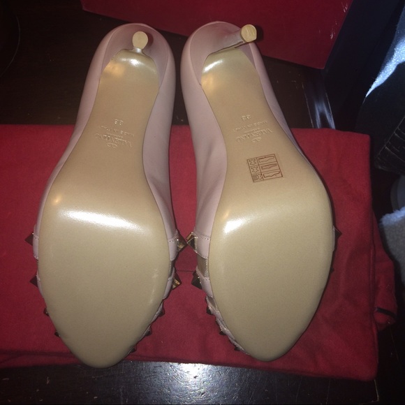 Brand new Valentino heels size 8. - Picture 4 of 4