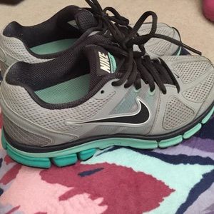 Nike Bowman series Pegasus 28