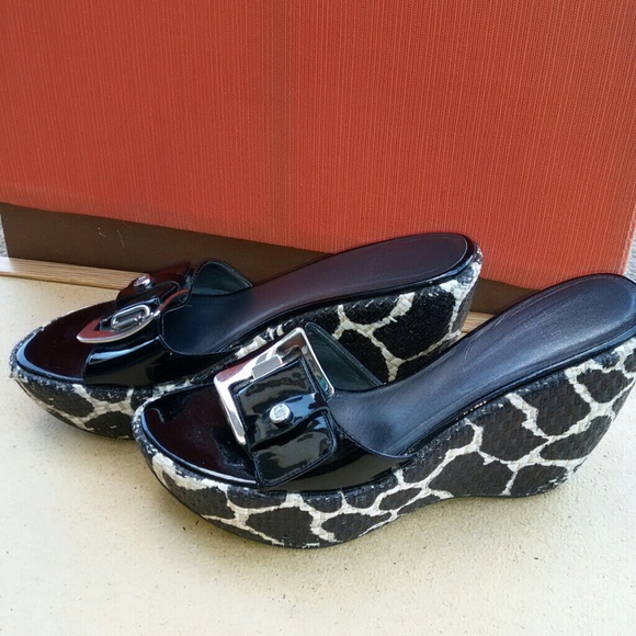 Wedge hills - Picture 2 of 3