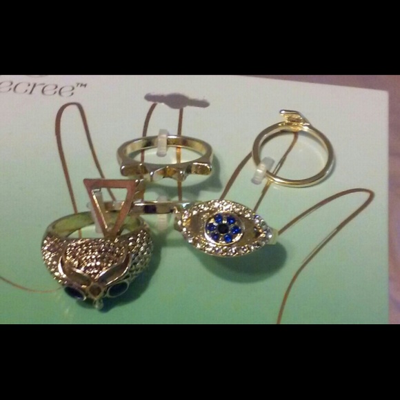 Rings - Picture 3 of 3
