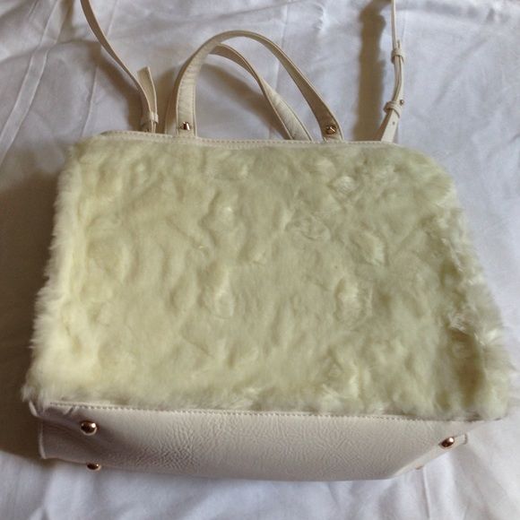 Brand new charming Charlie hand bag