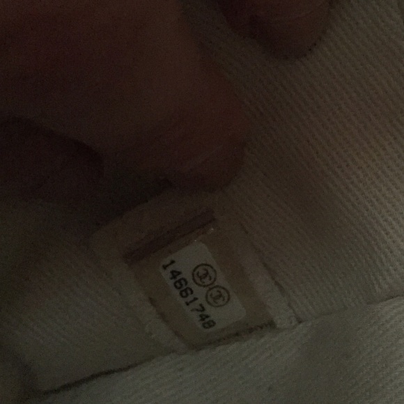 🚫SOLD🚫 CHANEL LARGE PATENT GREY TOTE - Picture 3 of 4