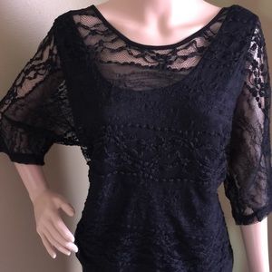 Black lace sheet top with lining