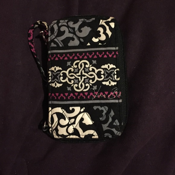 Vera Bradley wristlet Canterbury Magenta