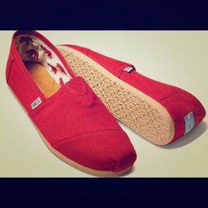 Red Canvas Women's Classic