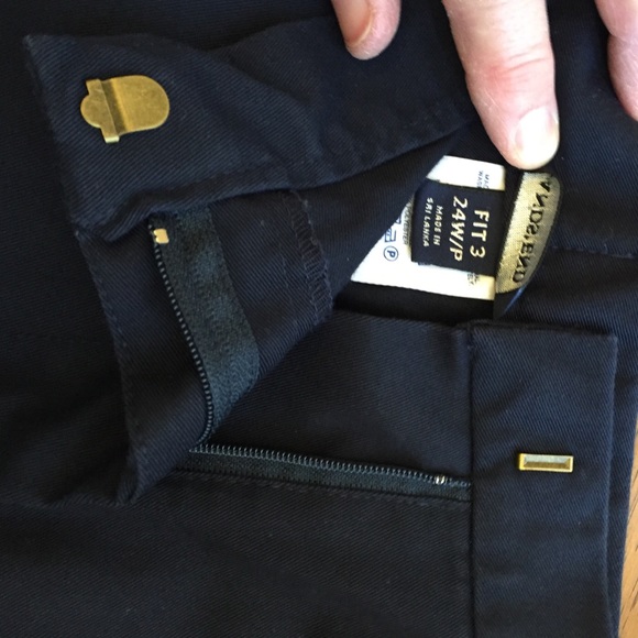 NWOT, LANDS END, reposh, black capris - Picture 3 of 4