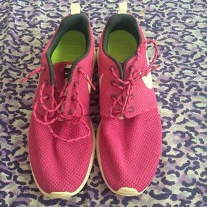 Nike Roshe Runs