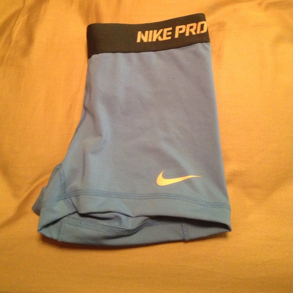 Nike pro !