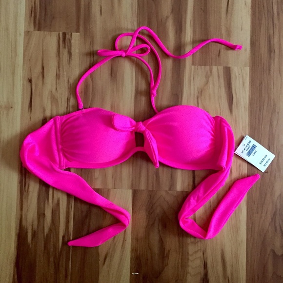 NWT Hollister bikini top