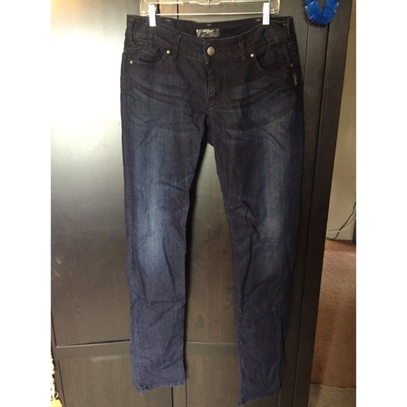 Silver "Suki Skinny" Jeans. SZ W34/L37